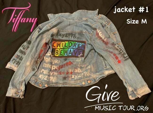 hand-painted-jean-jackets-the-perfect-blend-of-style-and-creativity-659e5217498f4.jpg