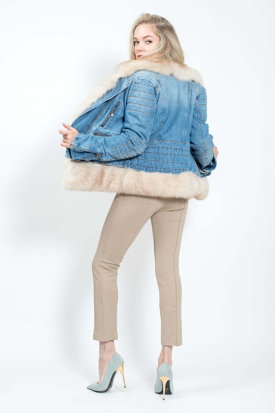 Jean Jacket with Fur Sleeves A Stylish and Cozy Addition to Your Wardrobe