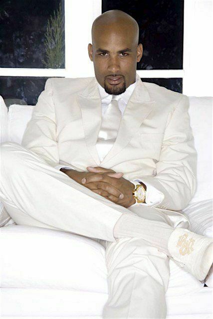 Mens White Party Outfit The Perfect Attire for Any Occasion