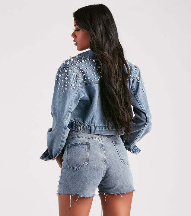 Pearl Studded Denim Jacket Adding a Touch of Elegance to Your Wardrobe