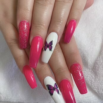 Pink & White Nails A Timeless Trend