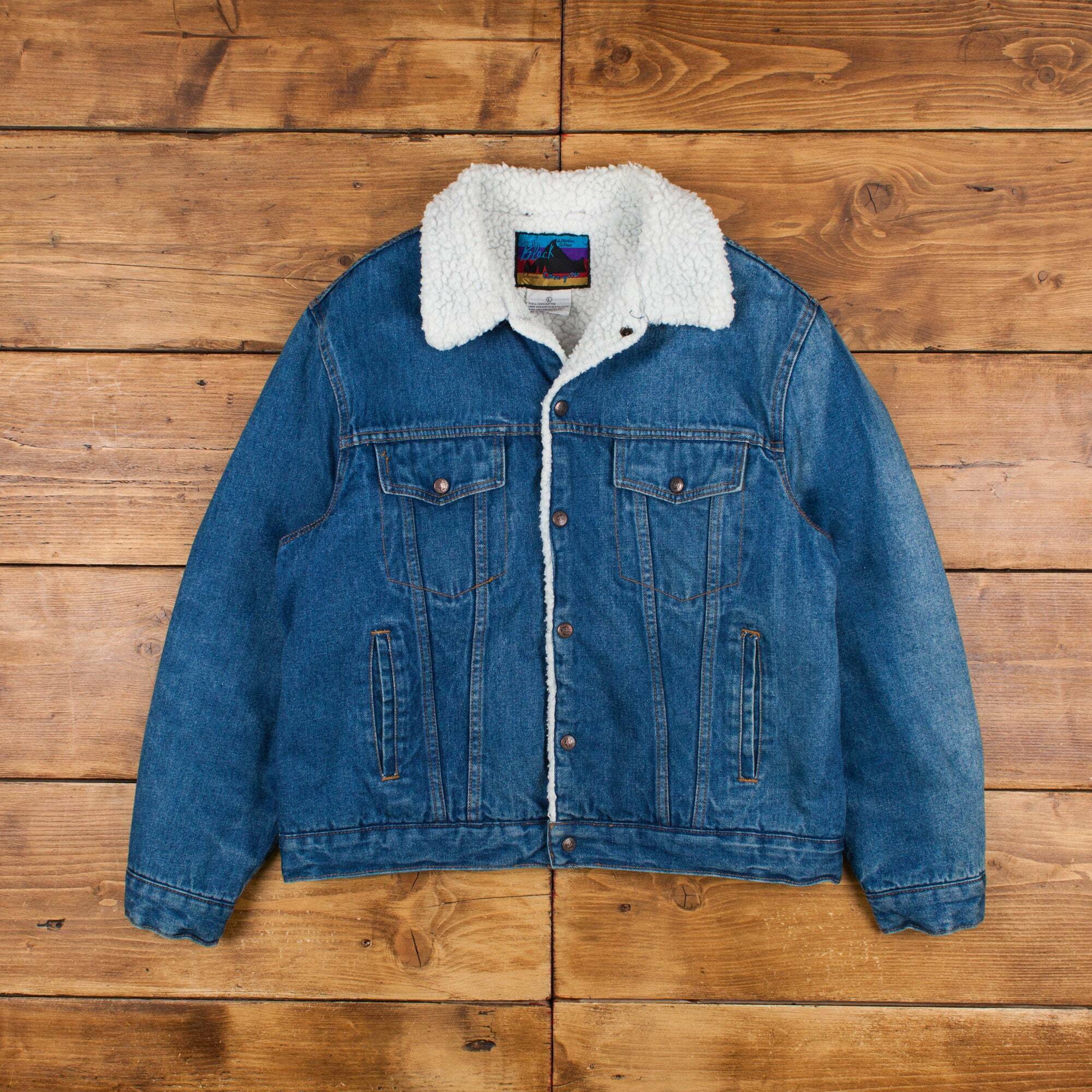 The Versatile Sherpa Collar Denim Jacket A Must-Have for Every Wardrobe