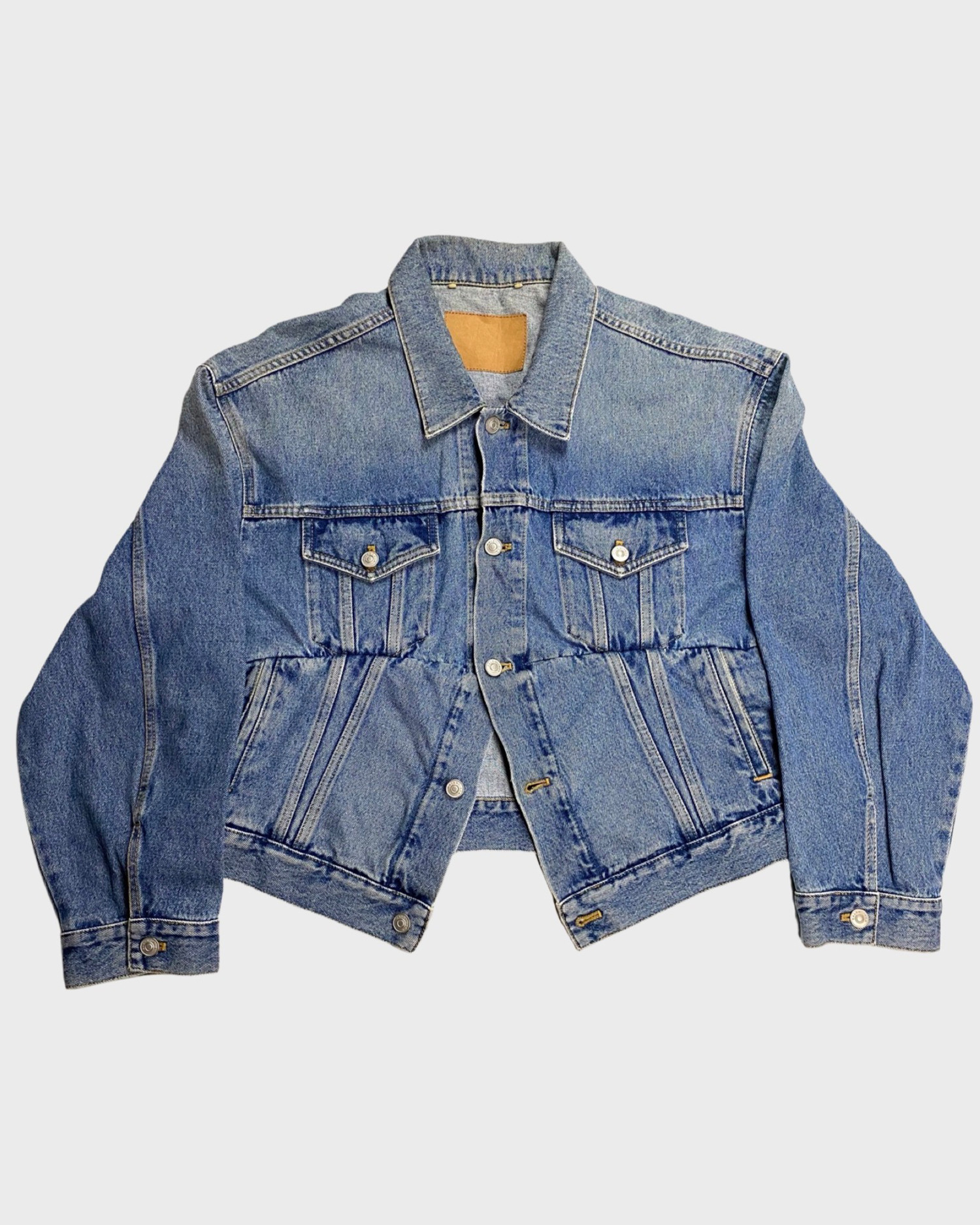 The Versatility of Swing Denim Jackets