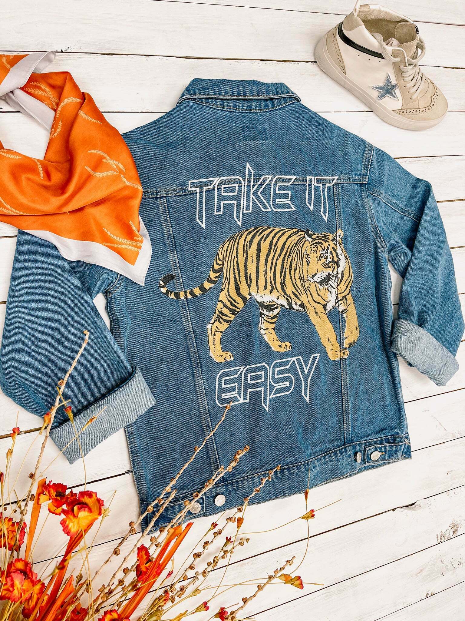 Tiger Denim Jacket A Bold and Stylish Choice for All Fashionistas