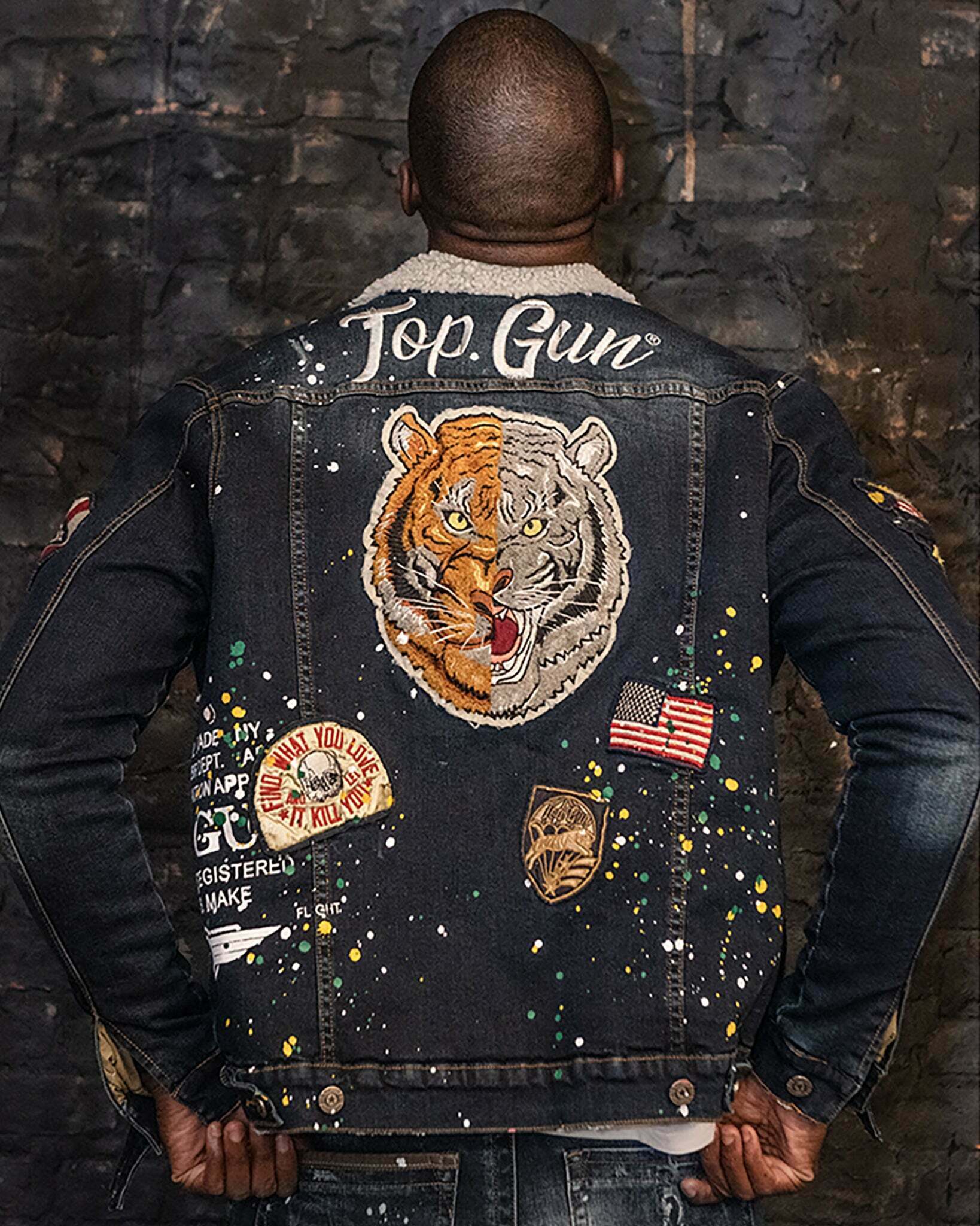 Tiger Denim Jacket A Bold and Stylish Choice for All Fashionistas