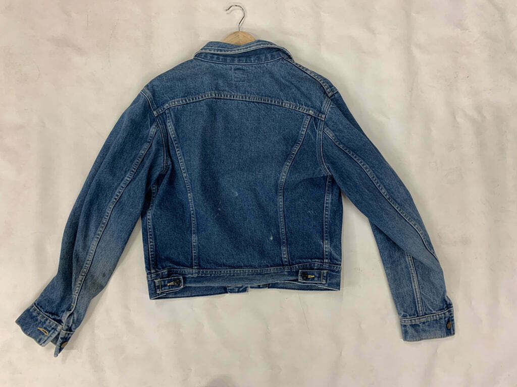 vintage-lee-denim-jacket-659ca5abce7c8.jpg