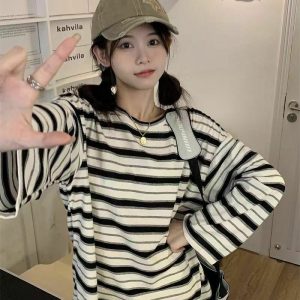 Chic Striped Unisex Long Sleeve T-shirt - Y2K & 90s Fashion, Grunge, Retro,