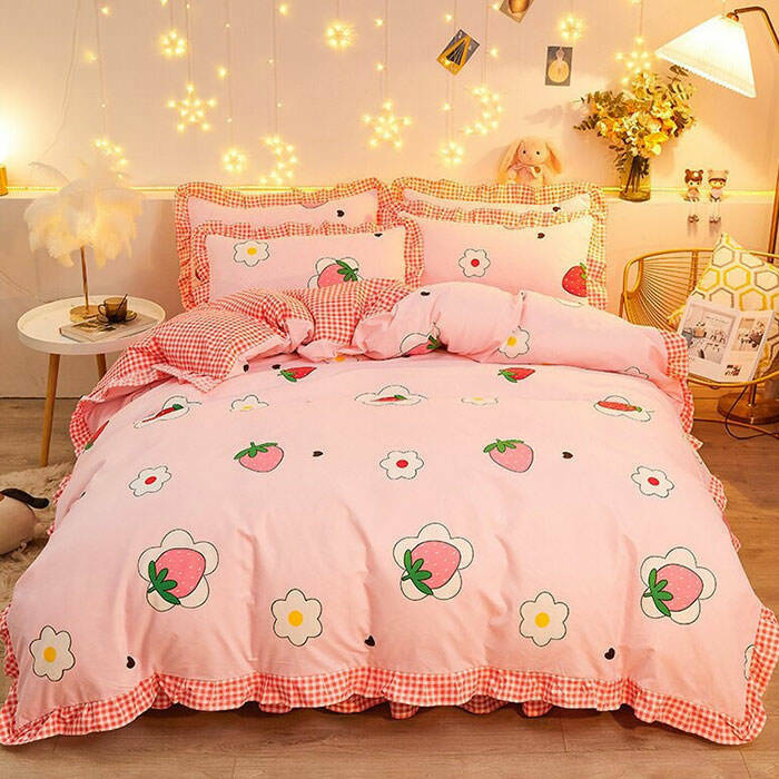 Strawberry Aesthetic Bedding Set ?? - Y2K & 90s Retro Grunge Summer Vibes for Your