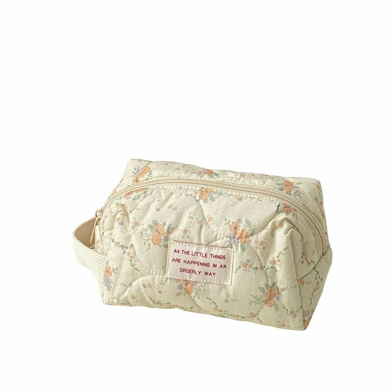 "Y2K & 90s Fashion Flower Quilted Makeup Bag - Retro Grunge, Pastel Goth, Summer V