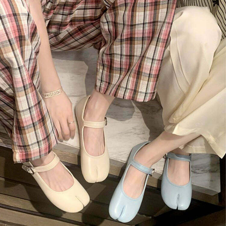 Y2K & 90s Fashion French Girl Split-Toe Tabi Ballet Flats - Retro, Grunge, Pastel