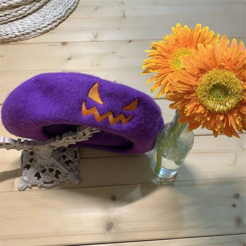 "Y2K & 90s Fashion: Grimace Pumpkin Embroidery Beret - Retro, Grunge, Pastel