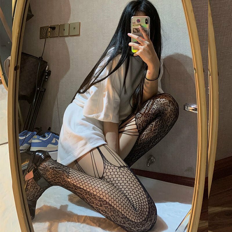 Y2K Gothic Grunge Fishnet Tights - Retro 90s Summer Party Outfit, Dark Y2K Fashion