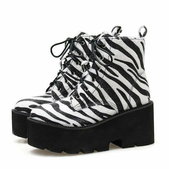 Y2K Grunge Platform Boots - Retro 90s Fashion, Gothic Y2K, Summer Party Outfits