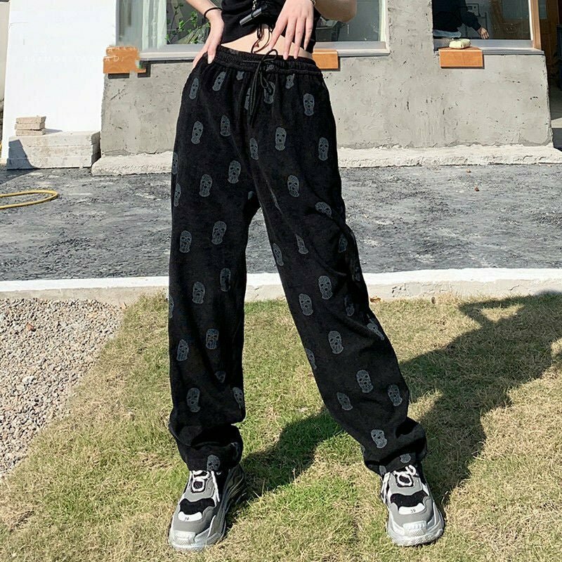 Y2K Grunge Skater Girl Skull Pants - Retro 90s Fashion, Summer Y2K Outfits, Gothic