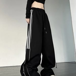 Y2K Streetwear Black Cargo Pants with High Waist and Wide Leg