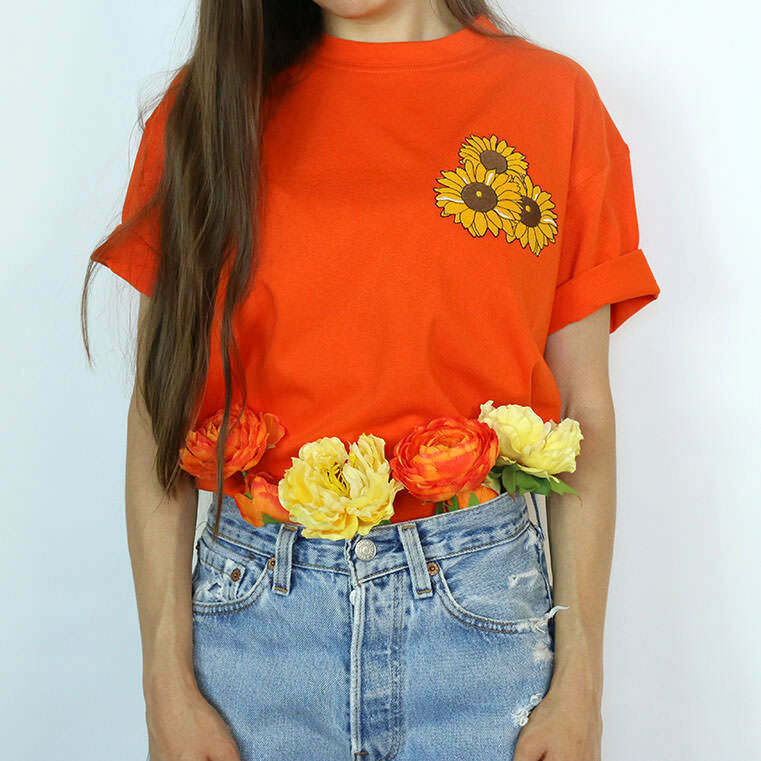 Y2K Sunflower T-Shirt - Retro 90s Grunge Summer Outfit, Baby Tee, Y2K Fashion Top